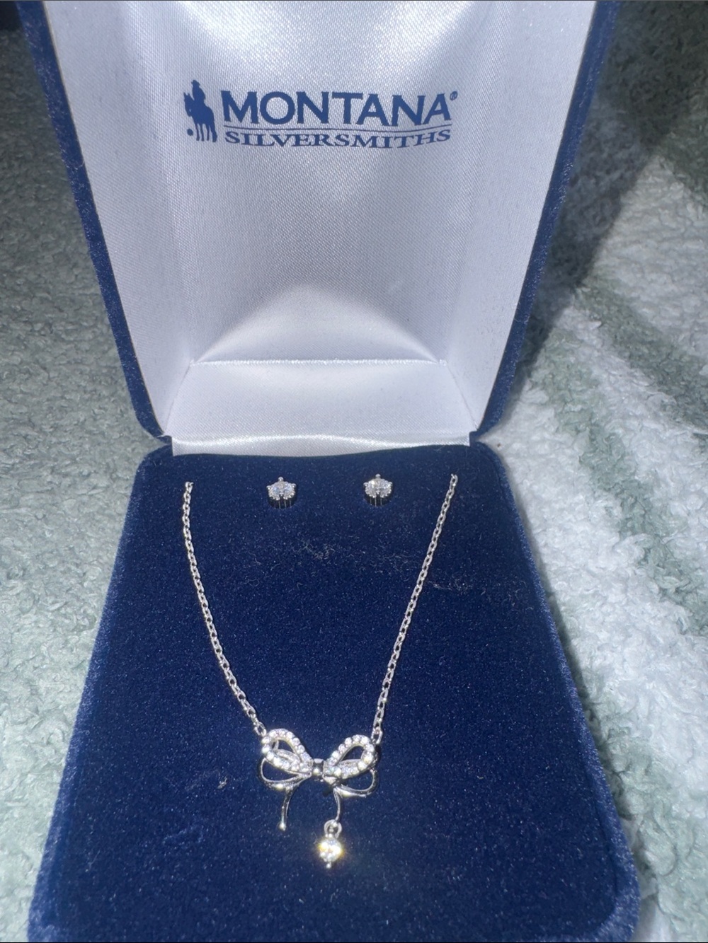 Montana Silversmiths Silver Bow Necklace with Dangling Crystal - White/Silver